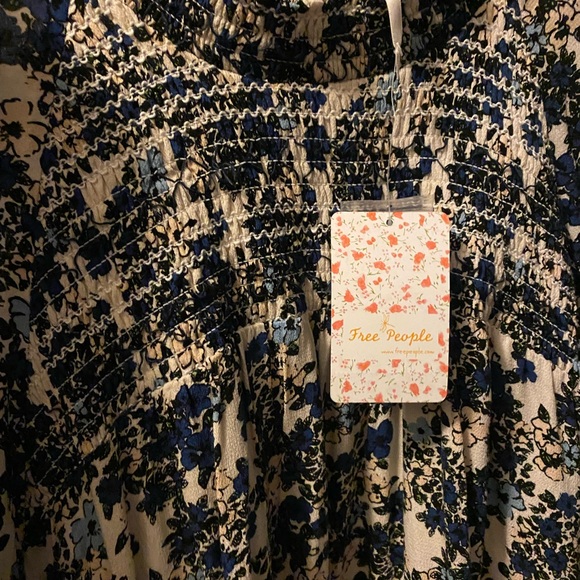 FREE PEOPLE Flowers In her hair smocked tunic - Picture 9 of 15